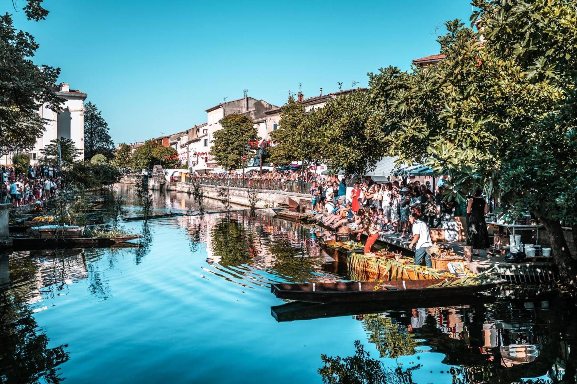 LʼIsle-sur-la-Sorgue Un Petit Nid Au Bord De La Sorgue 아파트 외부 사진